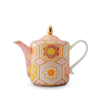 Yes Way Crochet Teapot Tall Pink